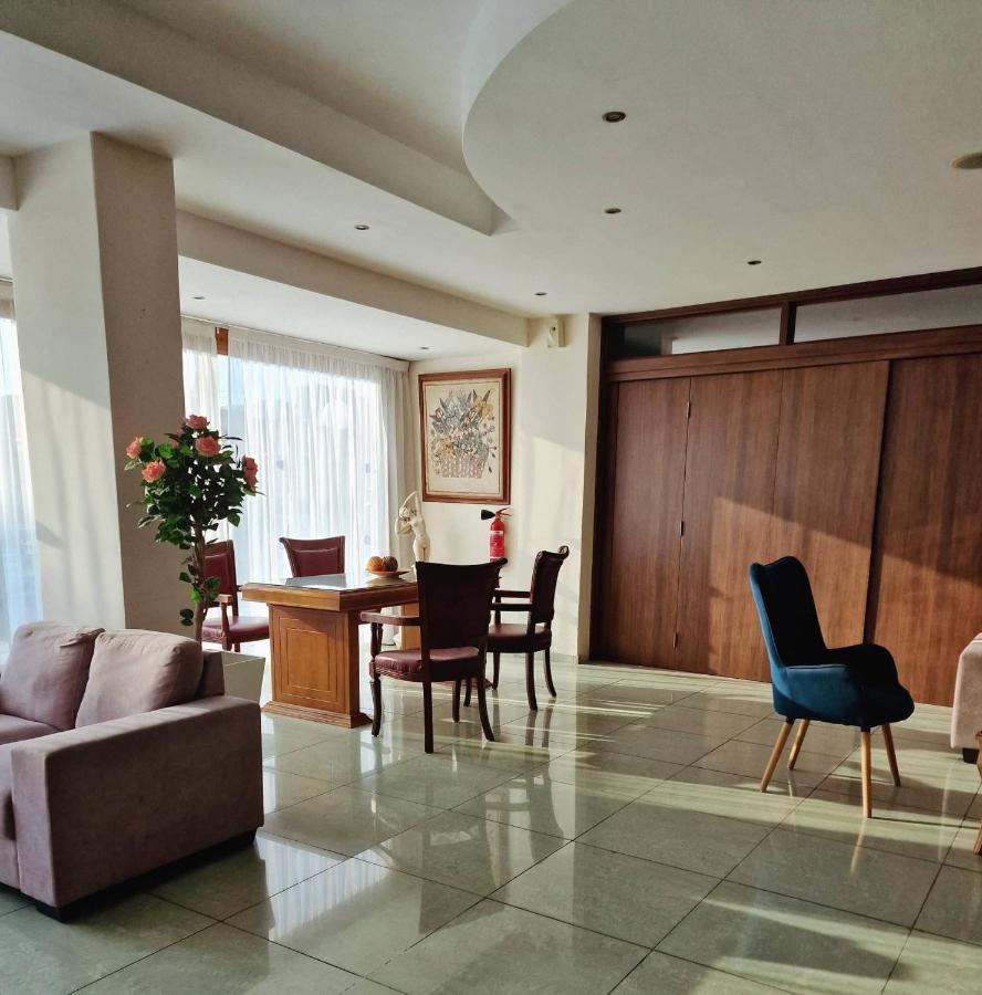 M. Moniatis Hotel Limassol Exterior foto
